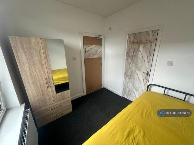 Holly St, Wakefield, WF2 1 bed in a house share to rent £495 pcm £114 pw
