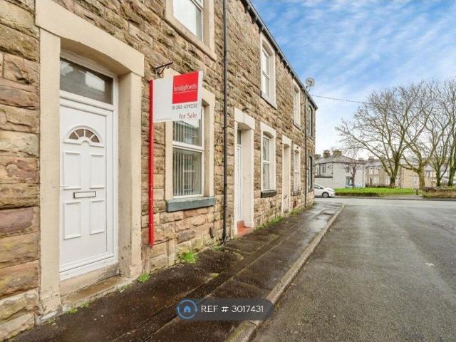 Holly St, Burnley BB10, 2 bed terraced house to rent, £725 pcm | PrimeLocation