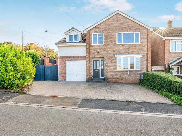 Hollymount, Worcester, Worcestershire WR4, 4 bed detached house to rent, £1,800 pcm | PrimeLocation