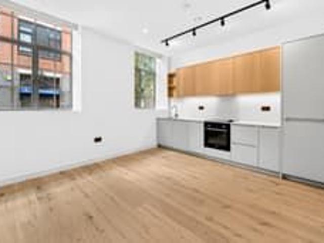 Hollybush Gardens, London, E2 9QP