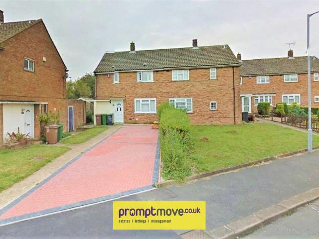 Hollybush Road, Luton LU2, 3 bed property to rent, £1,600 pcm | PrimeLocation