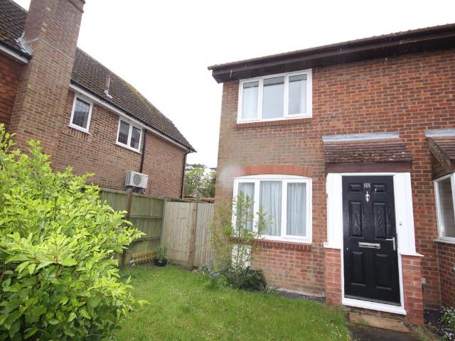 Hollybrook Gardens, Locks Heath, Southampton SO31, 2 bed end terrace house to rent, £1,300 pcm | PrimeLocation