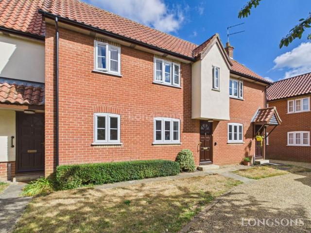 Hollywell Gardens, Swaffham PE37, 2 bed flat to rent, £725 pcm | PrimeLocation