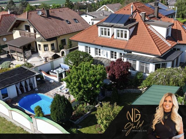Hollywood Hills Flair – exklusives Ein oder Zweifamilienhaus mit Panoramablick, Pool, Whirlpool und 4 Garagenplätzen