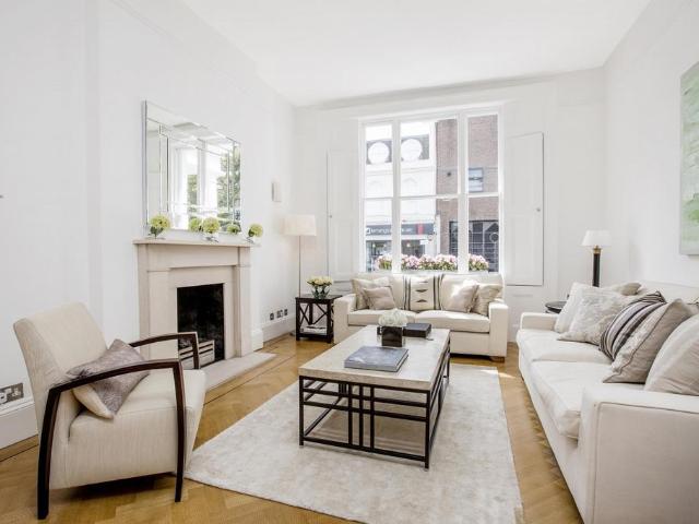 Hollywood Road, Chelsea SW10 4 bed terraced house to rent £9,000 pcm £2,077 pw