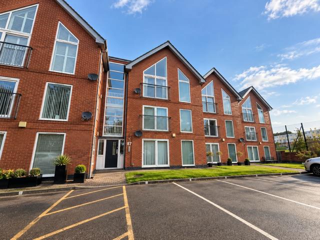 Holm Lane, Prenton, CH43 2 bed apartment to rent £875 pcm £202 pw