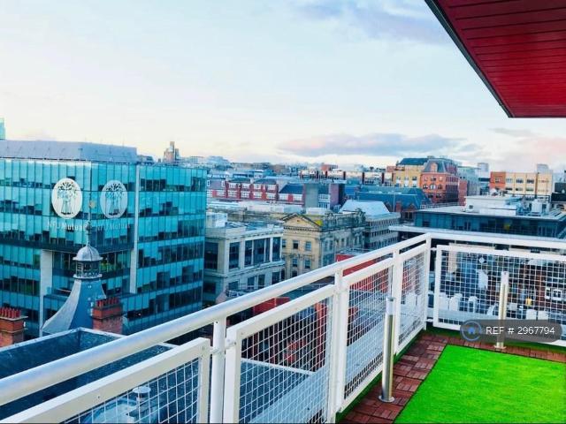 Holm Street, Glasgow, G2 3 bed penthouse to rent £2,300 pcm £531 pw
