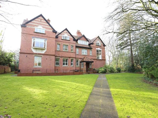 Cairncroft, Holme Road, Didsbury. 1 bed flat to rent £1,100 pcm £254 pw