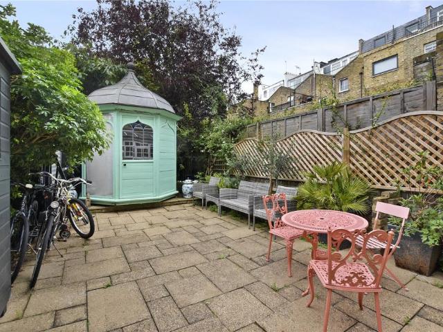 Holmead Road, London, SW6 5 bed terraced house to rent £8,200 pcm £1,892 pw