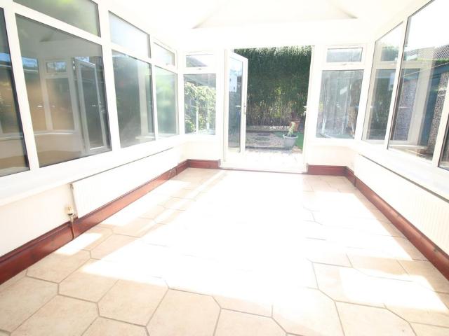 Holmes Road, Thornton Cleveleys 3 bed semi detached house to rent £1,100 pcm £254 pw