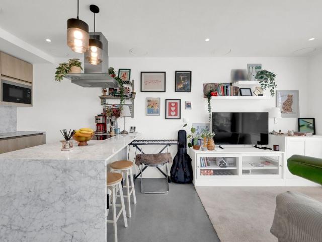Holmes Road, Kentish Town NW5, 1 bed flat to rent, £2,700 pcm | PrimeLocation