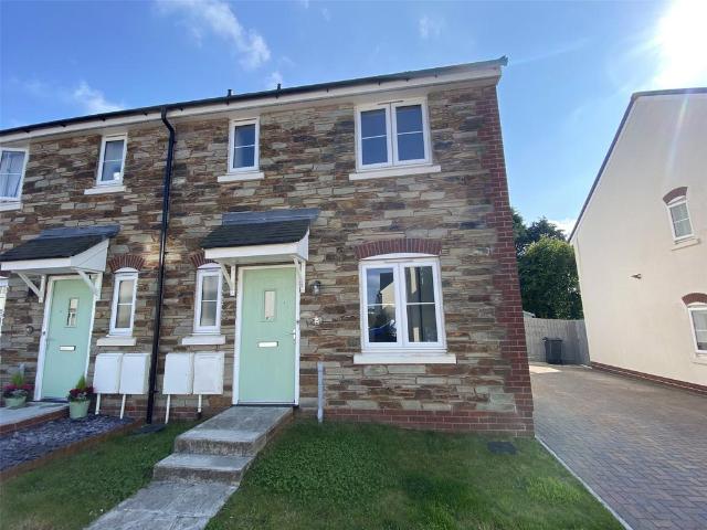Holmes Way, Bodmin, Cornwall, PL31 3 bed semi detached house to rent £1,245 pcm £287 pw