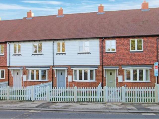 Holmesdale, Etchingham TN19, 3 bed terraced house to rent, £1,750 pcm | PrimeLocation