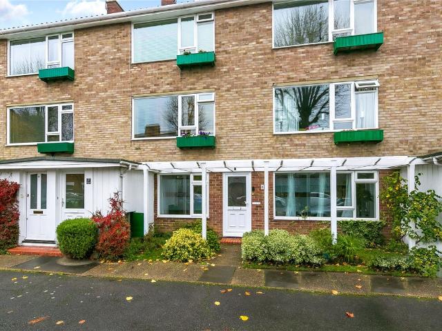 Holmesdale Road, Richmond TW9, 2 bed flat to rent, £2,600 pcm | PrimeLocation