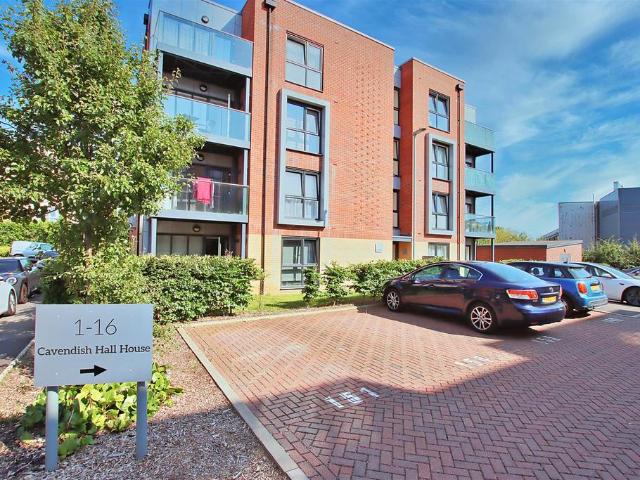 Holmesley Road, Borehamwood, WD6 1AL, United Kingdom | 2 bed apartment for rent #139403475 | Rentberry