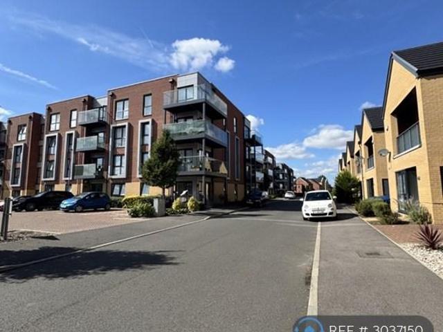 Holmesley Road, Borehamwood, WD6 2 bed flat to rent £1,850 pcm £427 pw