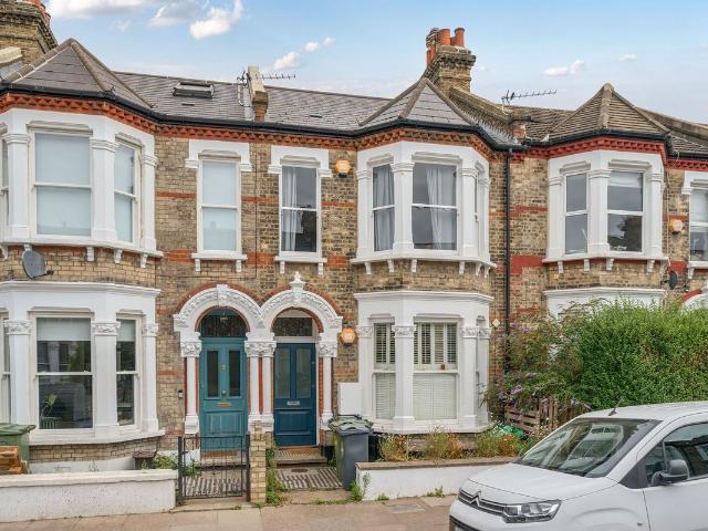 Holmewood Road, Brixton Hill, London SW2, 3 bed flat to rent, £3,400 pcm | PrimeLocation