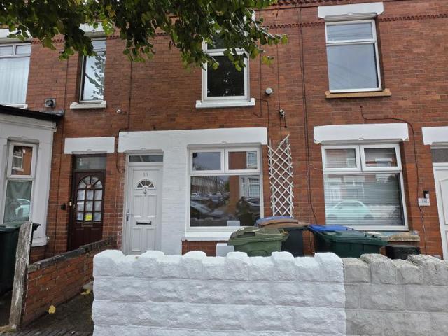 Holmfield Road, Coventry CV2 2 bed terraced house to rent £1,100 pcm £254 pw