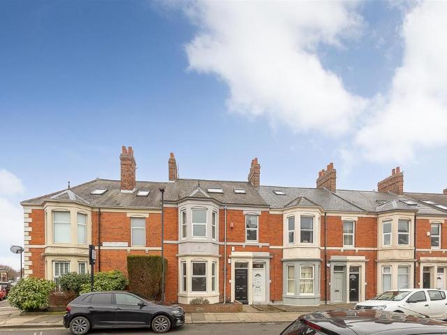 Holmwood Grove, West Jesmond. 2 bed flat to rent £1,300 pcm £300 pw