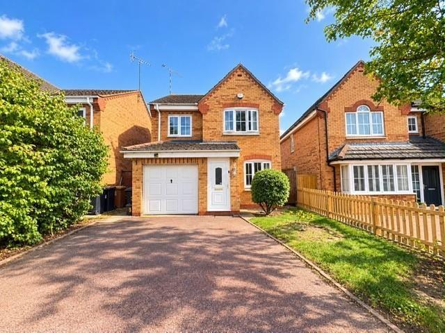 Hopton Close, Daventry NN11, 3 bed detached house to rent, £1,450 pcm | PrimeLocation