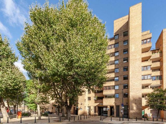 Hopton Street, London SE1 2 bed flat to rent £2,750 pcm £635 pw
