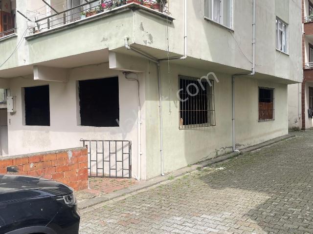 Hopa Emlak'tan Kemalpaşa Merkezde Satılık Daire