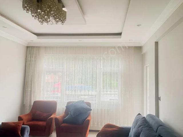 Hopa Emlak'tan Satılık Daire Artvin Yolu Üzerinde