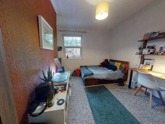 Hope Drive 6 bed house share to rent £3,246 pcm £749 pw
