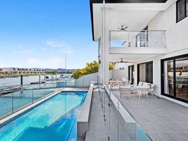 Hope Island Masterpiece Furnished waterfront home