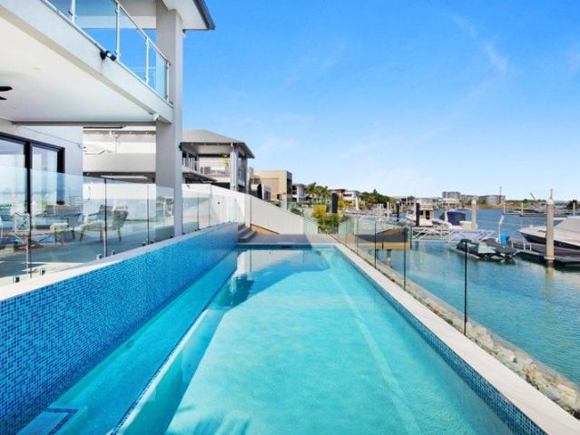 Hope Island Masterpiece Furnished waterfront home