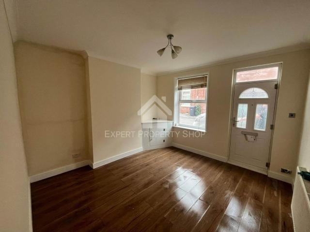 Hope Street.Chesterfield, Derbyshire S40, 2 bed property to rent, £795 pcm | PrimeLocation
