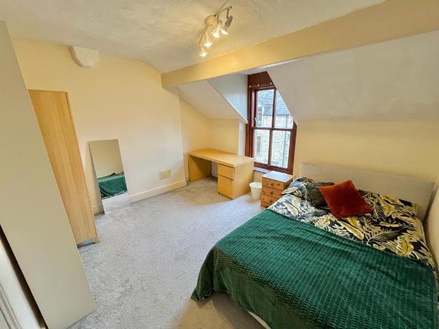 Hope Street, Lancaster LA1 4 bed private hall to rent £524 pcm £121 pw