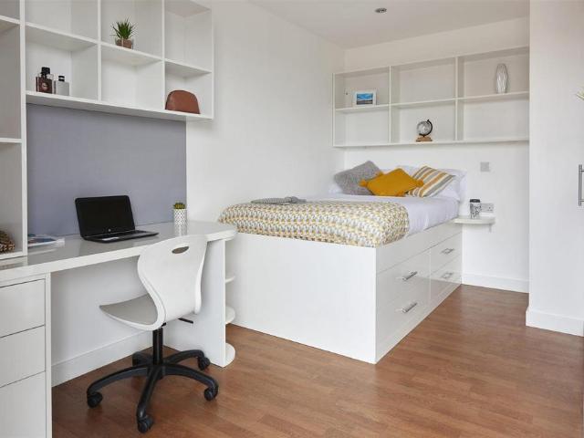 Hope Street, Liverpool L1 Studio to rent £1,083 pcm £250 pw