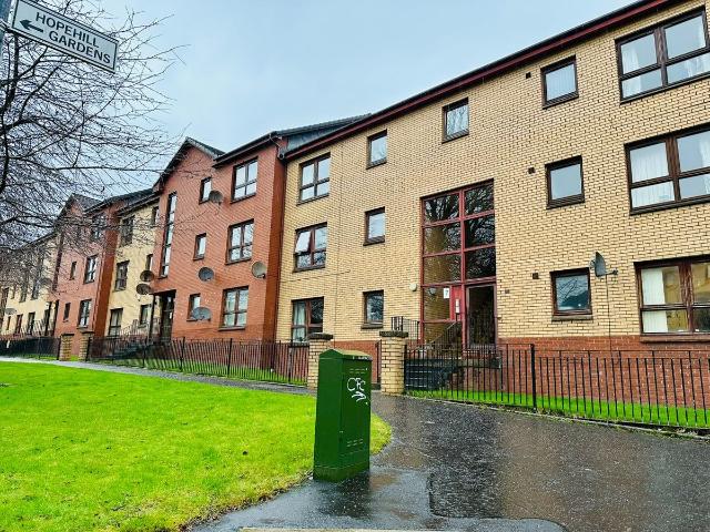 Hopehill Gardens, Glasgow G20, 2 bed flat to rent, £1,050 pcm | PrimeLocation