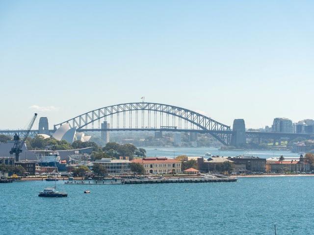 'Hopewood Gardens', House Like 'A Wing' Apartment With Spellbinding Harbour Views, First Time Offered in 30 Years