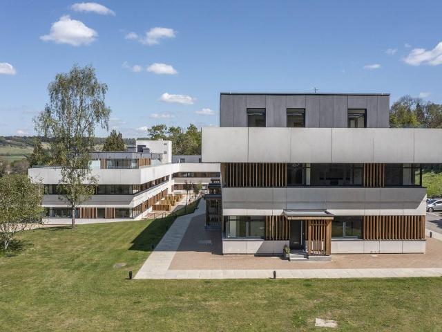 Hopewood Park, Dorking RH5, 2 bed flat to rent, £1,495 pcm | PrimeLocation
