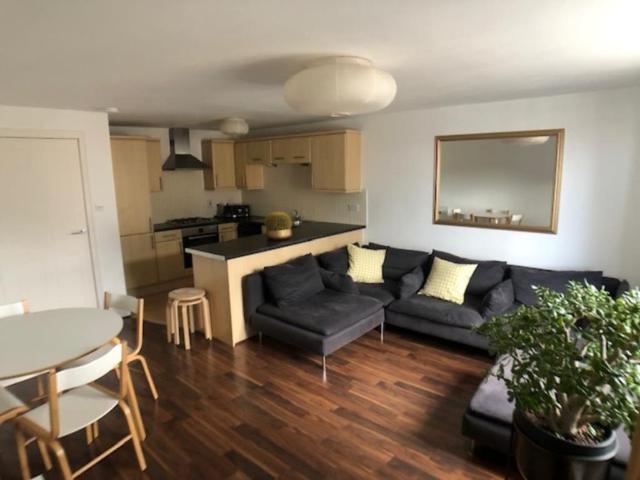 Hopetoun Guest House, 8 Hopetoun Crescent, City of Edinburgh, EH7 4AY, United Kingdom | 2 bed apartment for rent #134899958 | Rentberry