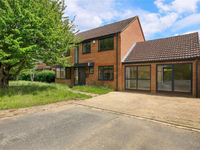 Hopkins Close, Cambridge, Cambridgeshire CB4, 5 bed detached house to rent, £2,950 pcm | PrimeLocation