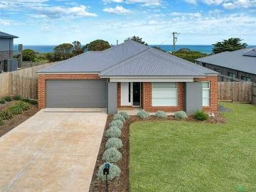 Hopkins Heights Estate with a Sea View
