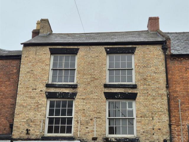 Hopkins Passage, Broad Street, Welshpool 3 bed apartment to rent £650 pcm £150 pw