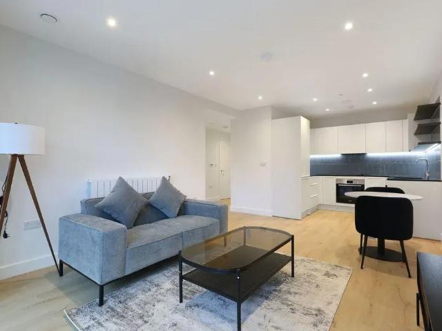 Hopper House, 5 Pilkington Terrace, Thamesmead SE28, 1 bed flat to rent, £1,525 pcm | PrimeLocation