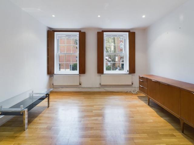 Hortensia Road, London SW10, 2 bed flat to rent, £3,683 pcm | PrimeLocation
