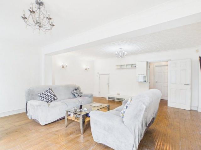 Horton Road, Staines upon Thames, Surrey,TW19