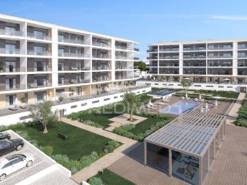 Horus Residence Apartamento T3, Rés do chão com 274m2 de área bruta, Portimão