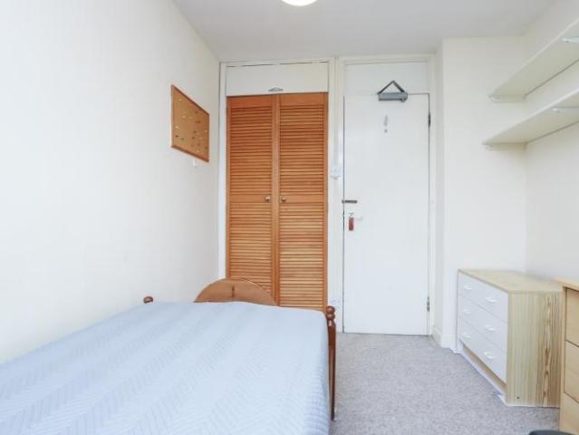 Horwood Close, Headington 1 bed in a house share to rent £730 pcm £168 pw