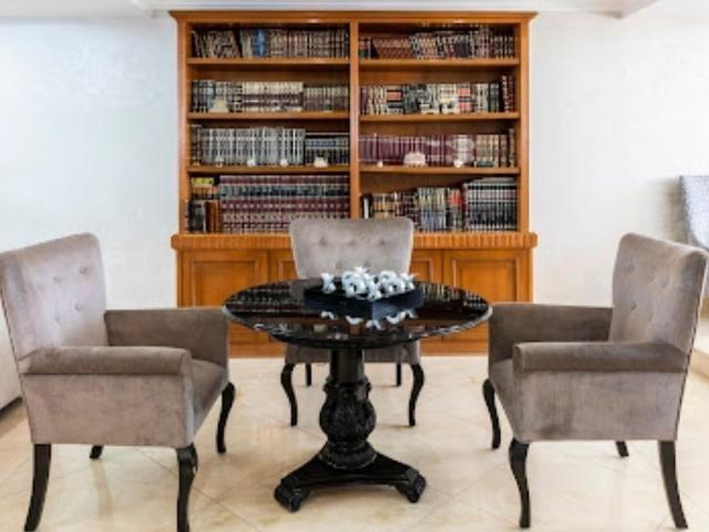 HORACIO CASA EN AVENIDA PRINCIPAL A LA VENTA Y A LA RENTA