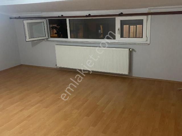 Horasan Caddesinde Kiralık 3.kat Faire