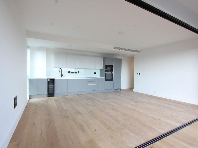 Horatio Apartments, 2 Graphite Square, London SE11, 2 bed flat to rent, £3,600 pcm | PrimeLocation