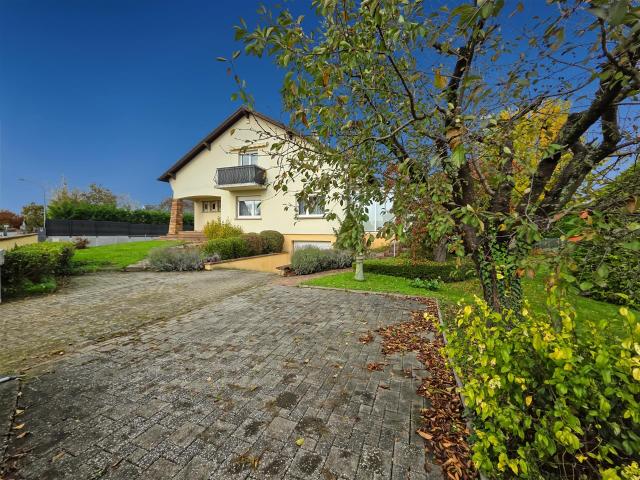 Horbourg Wihr Maison de 201m2 bâtie sur une parcelle de 12. 201m² Horbourg Wihr