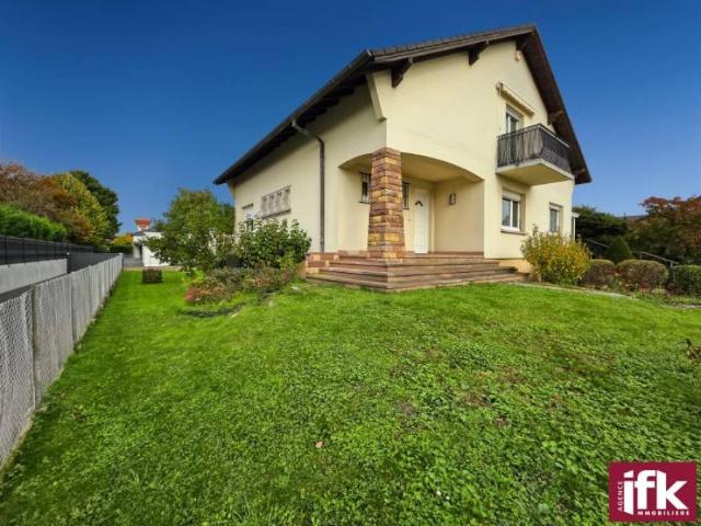 Horbourg Wihr Maison de 201m2 bâtie sur une parcelle de 12.50 ares